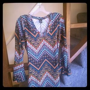 Bell sleeve tunic dress